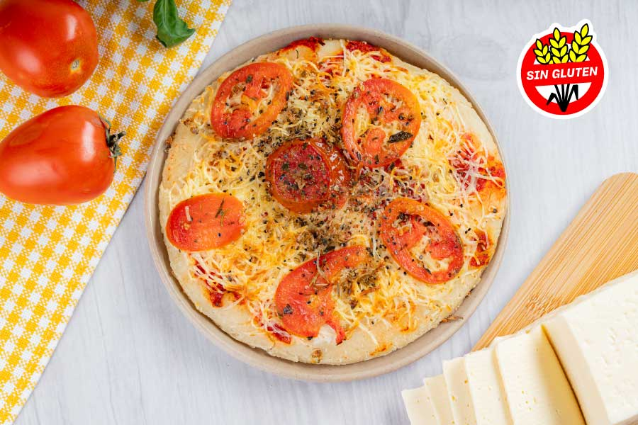 Pizza Caprese con masa a base de harina de arroz NatuFans